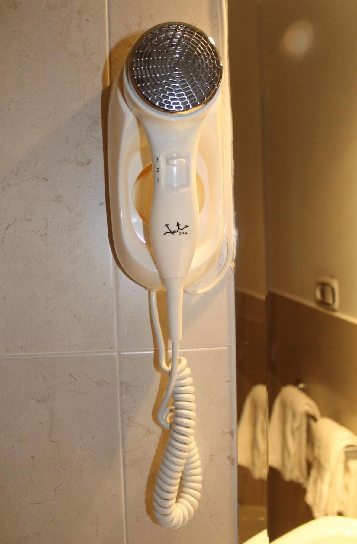 Dpcristal Hotel Sarria Bagian luar foto